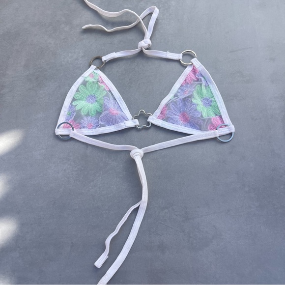 Daisy Rave Triangle Top - Picture 2 of 3